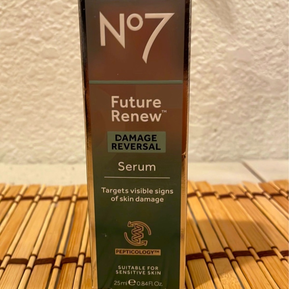 No7 Future Renew Damage Reversal Serum